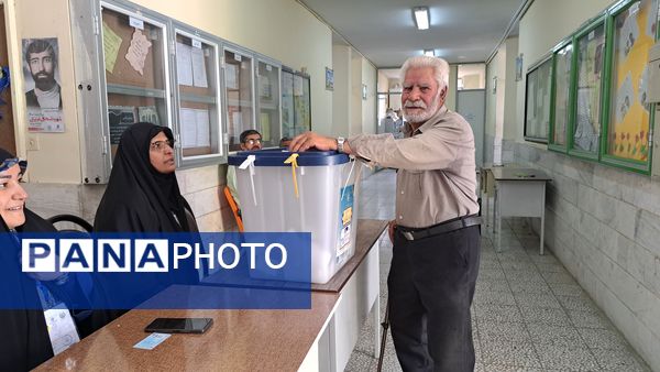 سربلندی مردم شهر اراک در انتخابات ریاست‌جمهوری