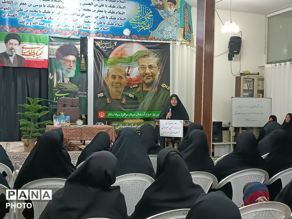 حضور دانش‌آموزان پیشتاز در مراسم ختم سرداران سرافراز شهرستان فارسان در میلاد امام رضا (ع)