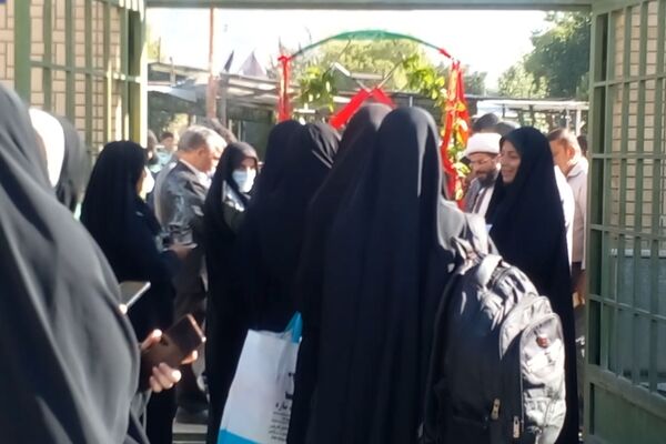 اعزام کاروان زیارتی راهیان نور لردگان 