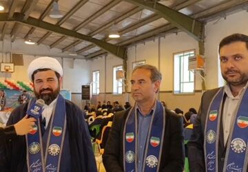 اردوی تمشک باعث خودباوری دانش آموزان می شود