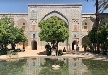 مدرسه خان