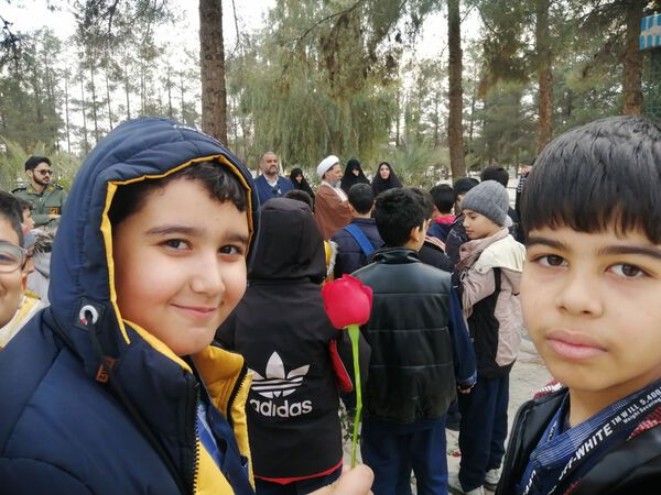غبارروبی مزار دانش‌آموز شهید «حیدر رضایی» در قم