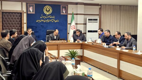 جلسه حوزه پرورشی گلستان با حضور معاونان و مدیران کل وزارت آموزش و پرورش