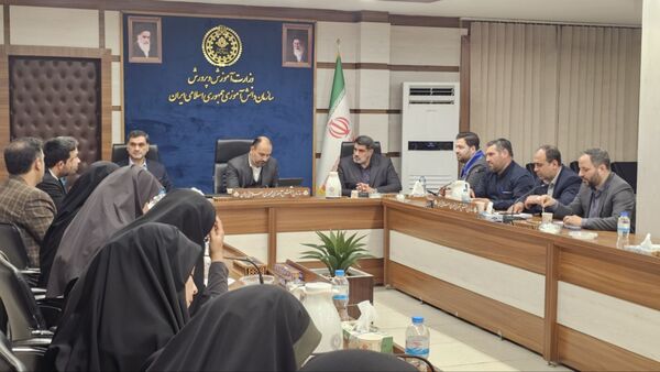 جلسه حوزه پرورشی گلستان با حضور معاونان و مدیران کل وزارت آموزش و پرورش