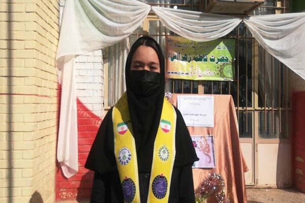 مراسم ولادت حضرت فاطمه زهرا (س) و روز مادر در دبیرستان شهید مجید دهنوی