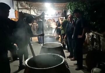 سنت پخت حلیم نذری اربعین در بابل