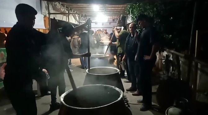 سنت پخت حلیم نذری اربعین در بابل