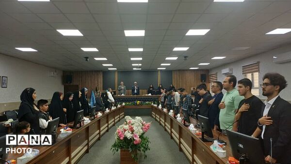 تجلیل از دانش‌آموزان برتر جشنواره نوجوان سالم