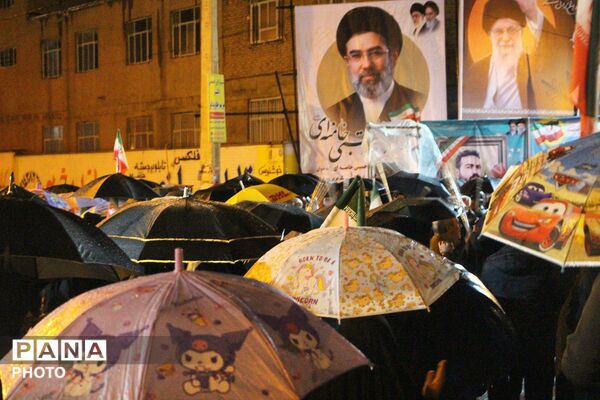اتحاد و همبستگی شیر زنان و مردان غیور ایرانی در سراسر ایران 