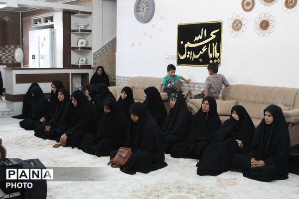  یادواره شهدای خانگی در منزل خواهر شهید والامقام علیرضا فخرانی