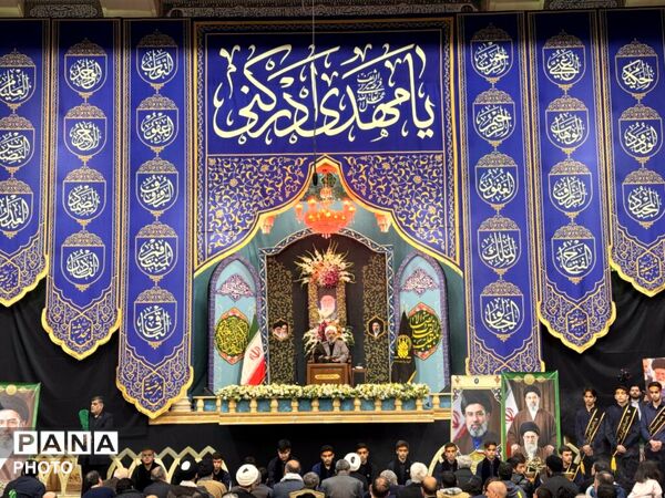 آیین وداع با پیکر مطهر دانش‌آموز شهید محمدحسین دهقان