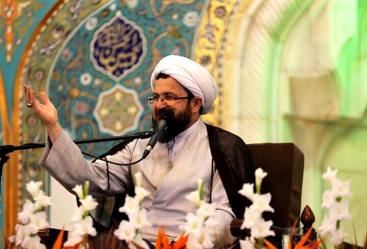 جوانان با تربیت قرآنی و همراهی با حضرت امام(ره) عاشق شهادت شدند