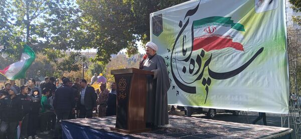 حضور پرشور مردم در راهپیمایی ۱۳ آبان طرقبه