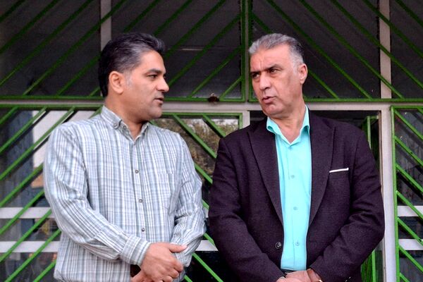 تجلیل دبیرستان شهید قمی از پدران مسئول در نیروی انتظامی و آتش‌نشانی