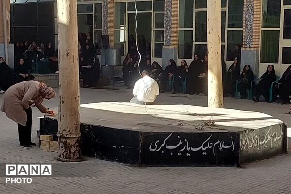 آیین سنتی برپایی خیمه عاشورایی در زرقان