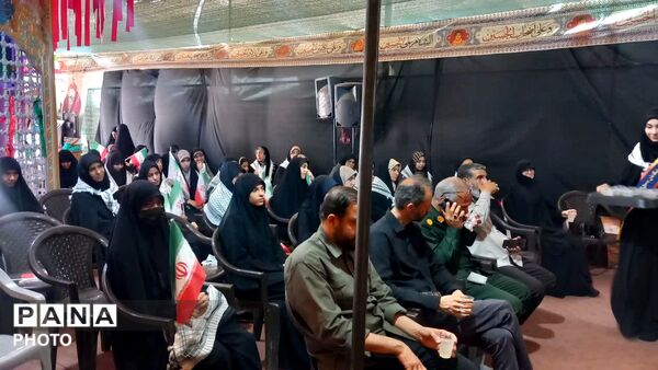 خاطره گویی فرماندهان واحدهای حوزه یک بسیج دانش آموزی قم در پاتوق نوجوان مبارز