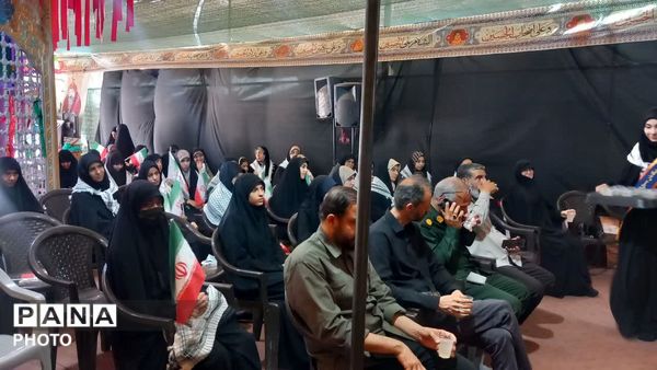 خاطره گویی فرماندهان واحدهای حوزه یک بسیج دانش آموزی قم در پاتوق نوجوان مبارز