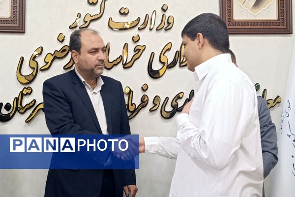 نشست بر خط قرارگاه‌های میدان 14صفر 3 با استاندار خراسان رضوی در فرمانداری نیشابور