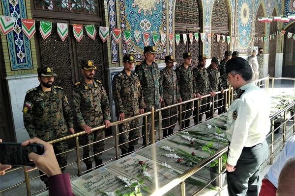 گلباران مزار شهدای حماسه آزادسازی خرمشهر در قم