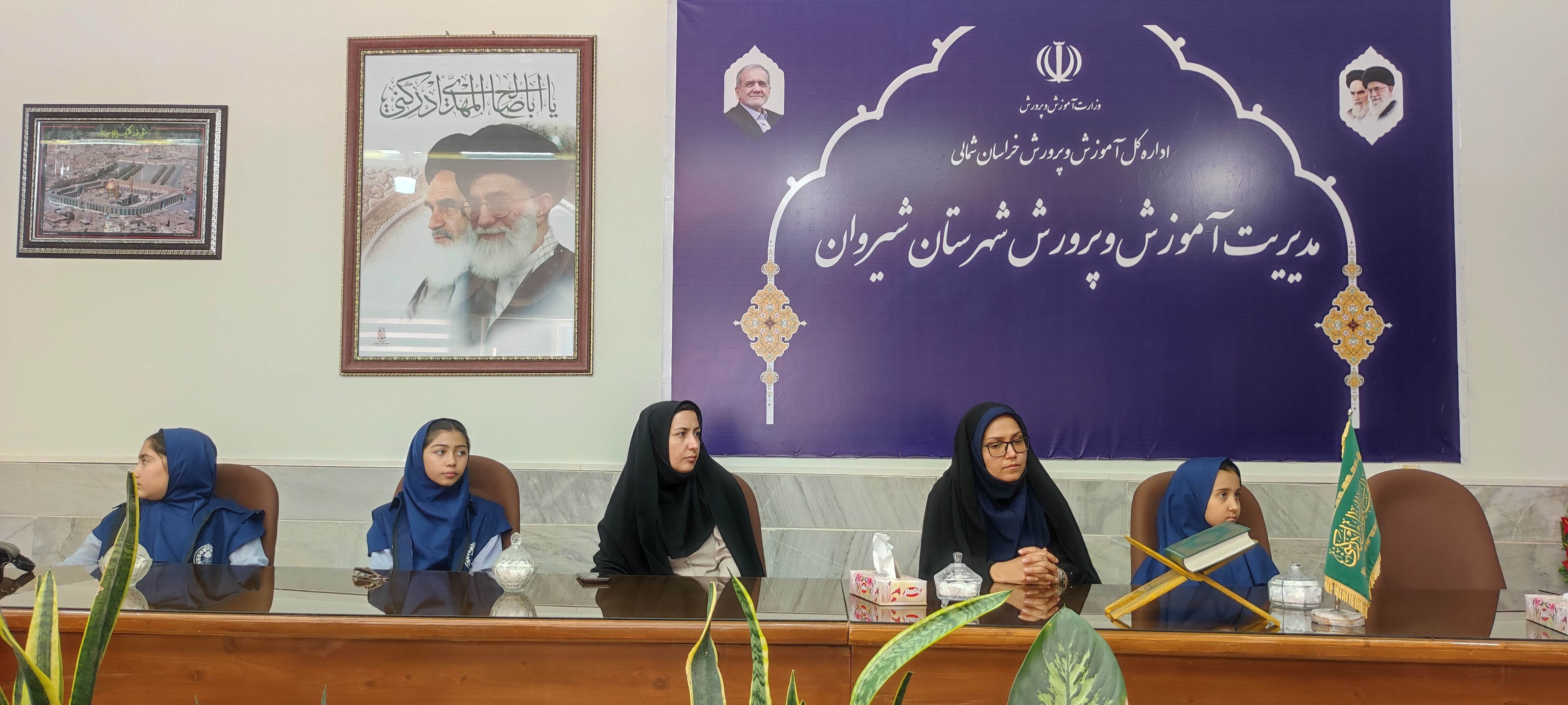 تجلیل مدیر آموزش و پرورش شهرستان شیروان از خبرنگاران پانا