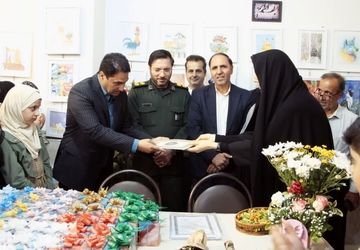 رنگ‌ها روایتگر آرزوها؛ نمایشگاه گروهی «آرزوهای رنگی» در پیشوا