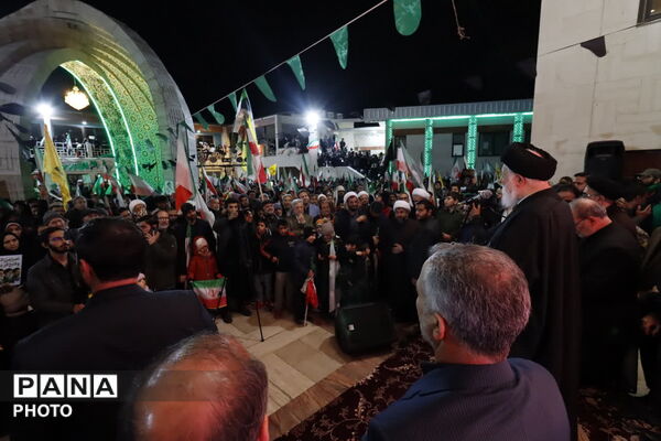شب اربعین قائد امت اسلام در دانشگاه آزاد اسلامی مشهد