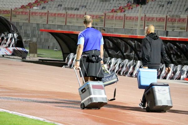 تمرین پیش از بازی با تراکتور تیم الوحده امارات