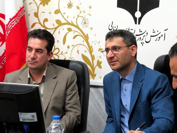 نشست معاون پیشگیری و تشخیص توانبخشی سازمان آموزش پرورش استثنایی کشور با مدیران مرکز  استان