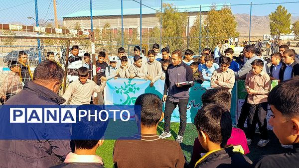 تجلیل از نخبگان فرهنگی و قرآنی شهرستان خلیل‌آباد