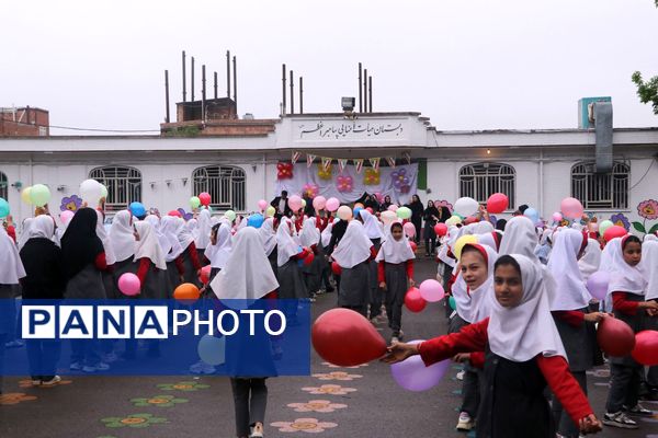 کارناوال شادی سازمان دانش‌آموزی به مناسبت روز دختر در دبستان پیامبر اعظم