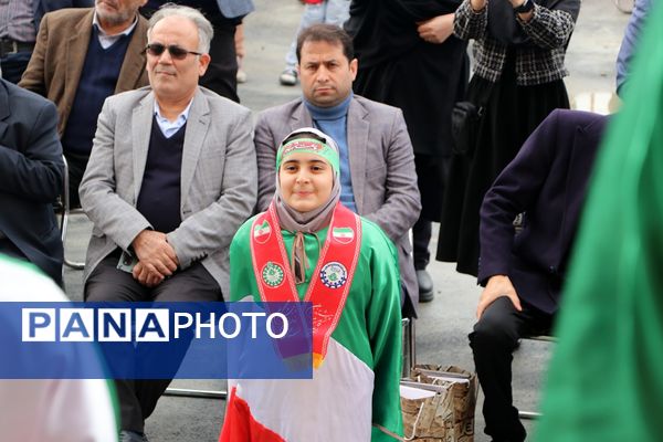 مدرسه با خنده‌های بچه‌ها افتتاح شد