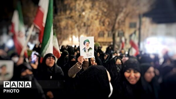 فریاد مقاومت و انتقام با حماسه حضور اهالی رزن