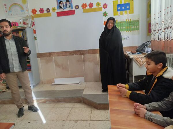 کلاس آموزشی حفظ وتجوید قرآن کریم در دبستان شهید پسندیده