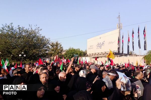 مراسم وداع و بدرقه آقای شهید ایران در مصلی امام خمینی (ره)
