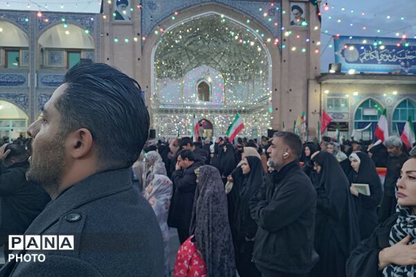 طنین اقتدار در لحظه تحویل سال نو بر فراز گنبد فیروزه ای؛ هفت سین مقاومت در پیشوا