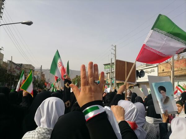 شمع ۴۷ سالگی را با طوفان غیرت مردم فوت کردیم