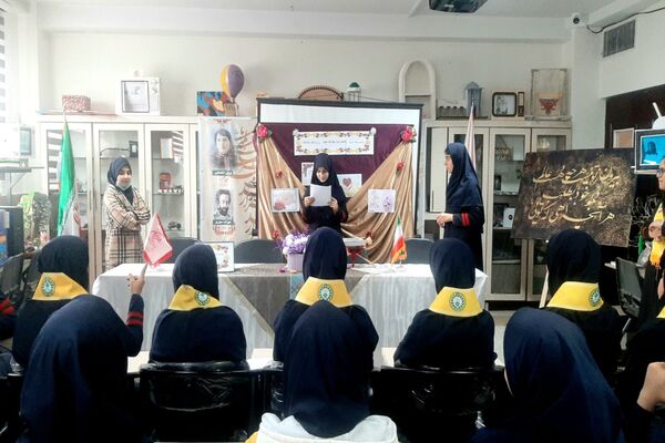  آیین گرامیداشت میلاد حضرت فاطمه(س) و روز مادر در مدارس شهرستان ملارد