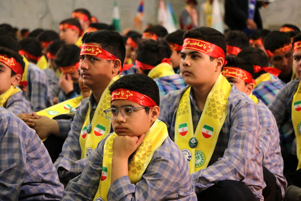 همایش «یاوران انقلاب، پیشتازان مقاومت» در قم-2