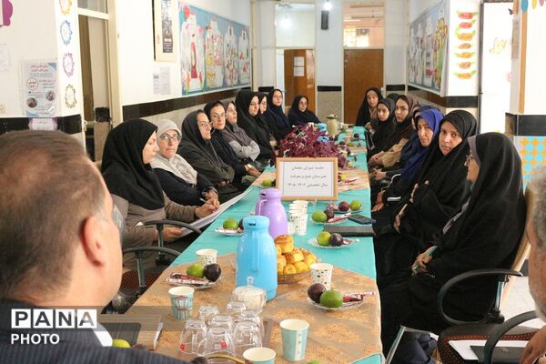 مانور بازگشایی مدارس در فیروزکوه با حضور معاون آموزش متوسطه اداره کل استان تهران