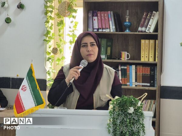 توزیع 3 هزار و 700 بسته نوشت‌افزار میان دانش‌آموزان نیازمند نیشابور