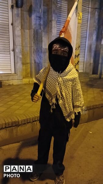 در میدان هستیم و می مانیم تا پای جان برای ایران 