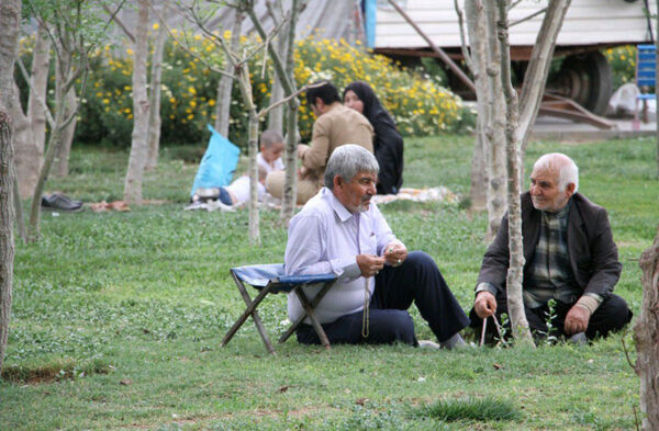 جلوه هایی از دورهمی روز طبیعت در بوستان‌های قم
