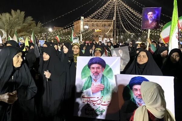 بیعت مردم بصیر و ولایتمدار دشت‌آزادگان با آیت‌الله سیدمجتبی حسینی‌خامنه‌ای