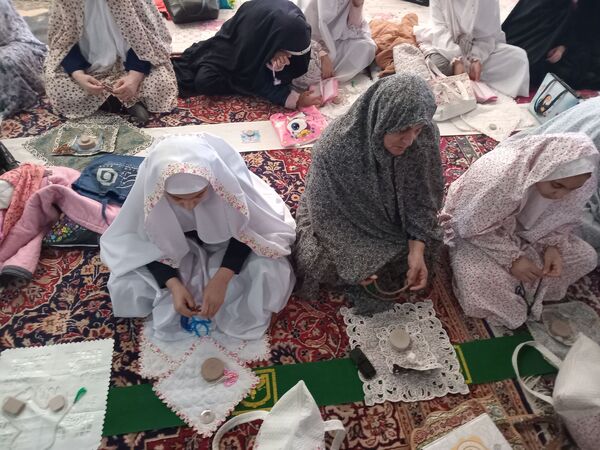 دهه نودی‌ها در نماز عبادی سیاسی جمعه