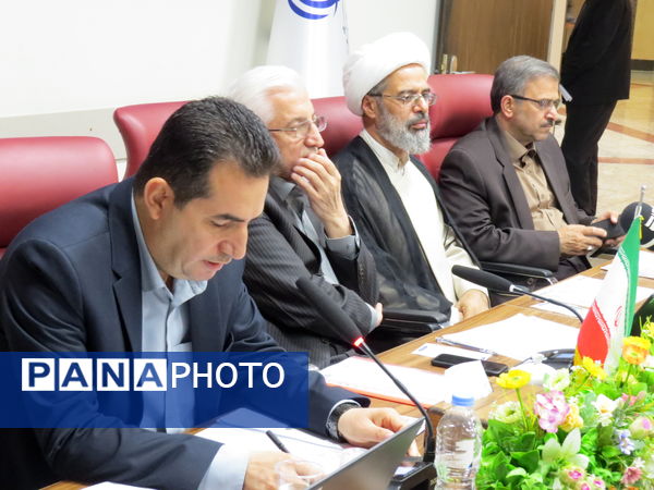 برگزاری دومین جلسه شورای آموزش و پرورش استان در محل استانداری 