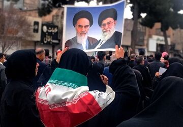 حضور خودجوش مردم نیشابور در آیین سوگواری شهادت رهبر معزز
