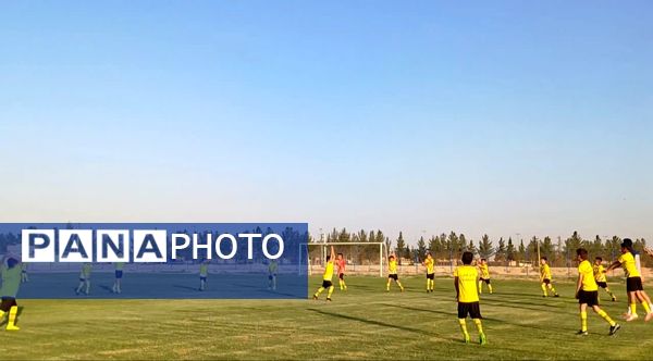 راه اندازی مدرسه فوتبال پسران باشگاه پر سیمرغ شهر حبیب آباد