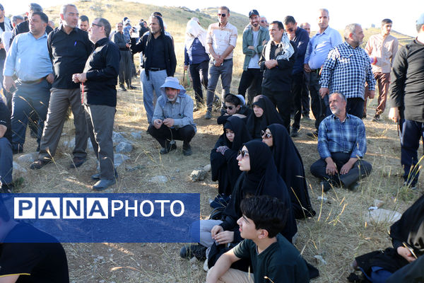حضور زائران فرهنگی قم در یادمان «بلفَت و دوپازا»