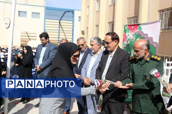 زنگ سپاس معلم در یزد 