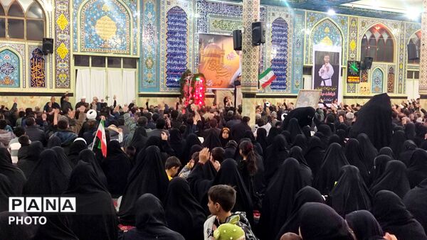 خدای خامنه‌ای زنده و ملت ما همیشه پاینده است